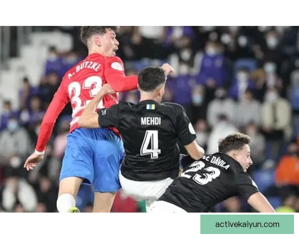 西甲蓝军荣耀状态回暖，近期表现值得关注